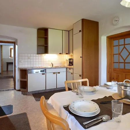 Selbstversorgerhuette Plafing 农家乐